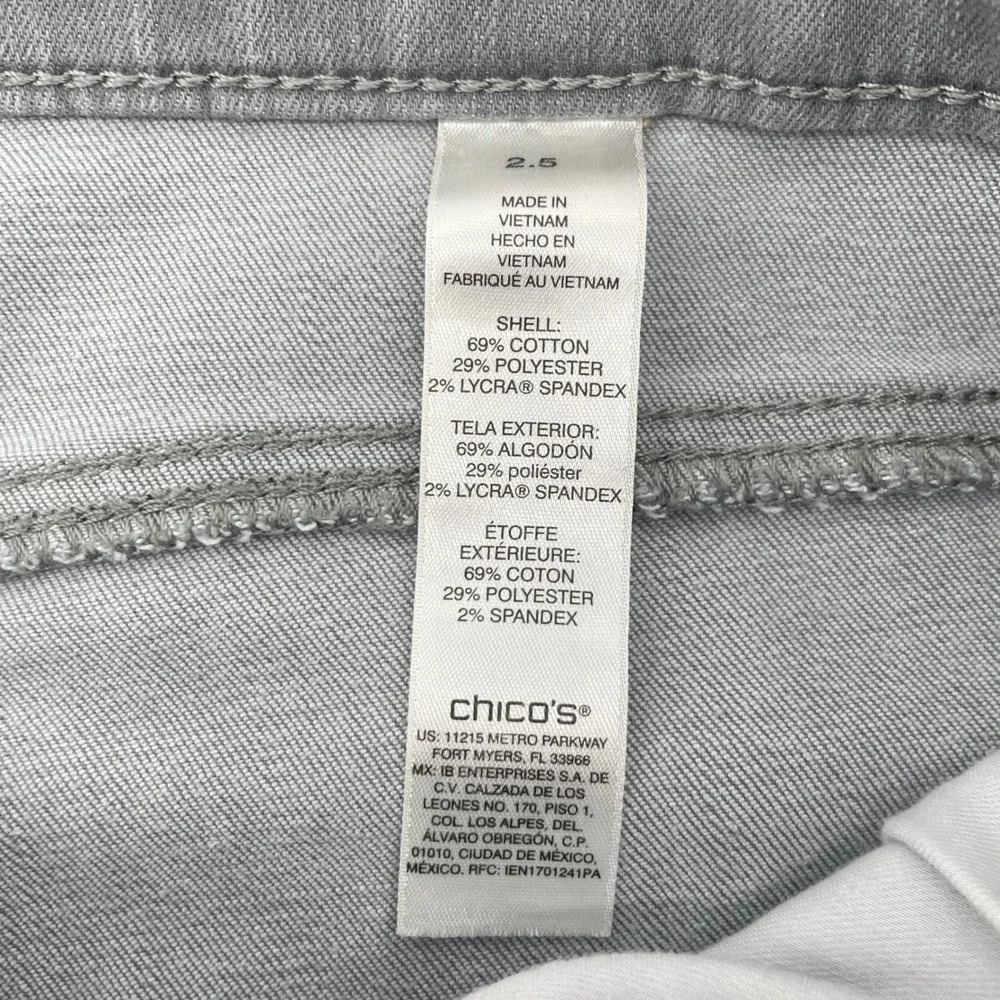 Chico's Capri Pants Womens 2.5 Gray Perfect Stretch Girlfriend Slim Frayed Hem